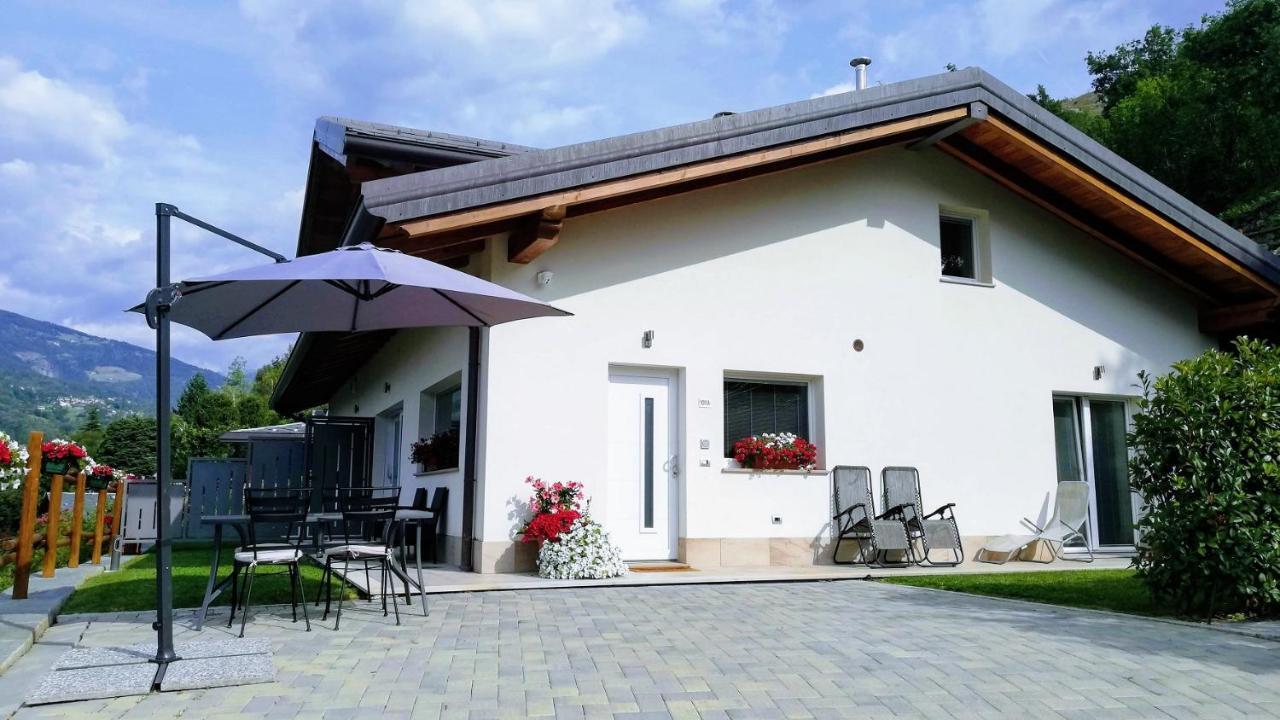 A&G Apartment Aosta - Elegante Casa 100 Mq Su Due Piani Con Wi-Fi-Giardino-Parcheggio 외부 사진