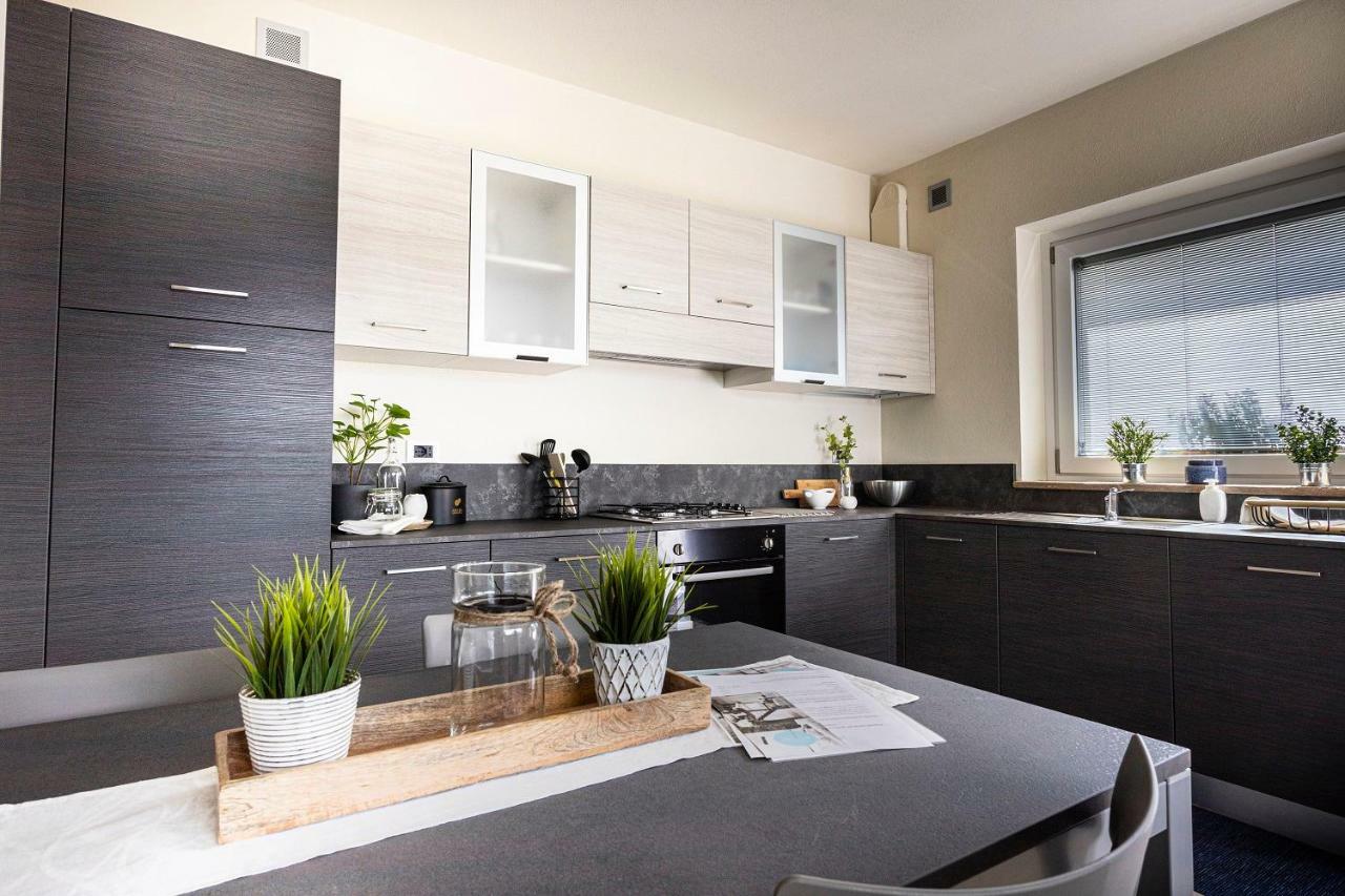 A&G Apartment Aosta - Elegante Casa 100 Mq Su Due Piani Con Wi-Fi-Giardino-Parcheggio 외부 사진