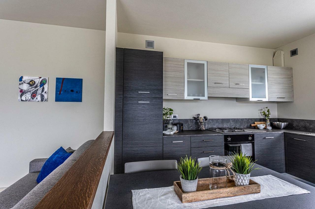A&G Apartment Aosta - Elegante Casa 100 Mq Su Due Piani Con Wi-Fi-Giardino-Parcheggio 외부 사진