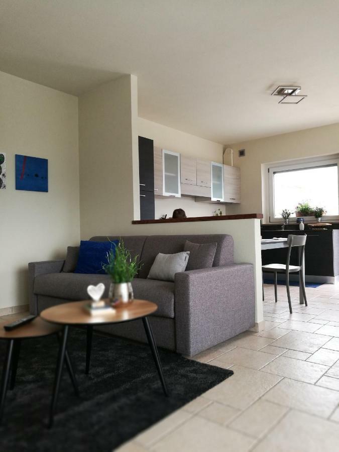 A&G Apartment Aosta - Elegante Casa 100 Mq Su Due Piani Con Wi-Fi-Giardino-Parcheggio 외부 사진