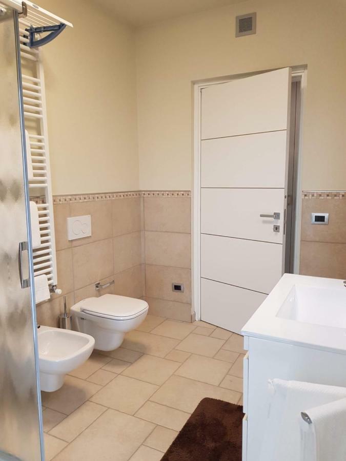 A&G Apartment Aosta - Elegante Casa 100 Mq Su Due Piani Con Wi-Fi-Giardino-Parcheggio 외부 사진
