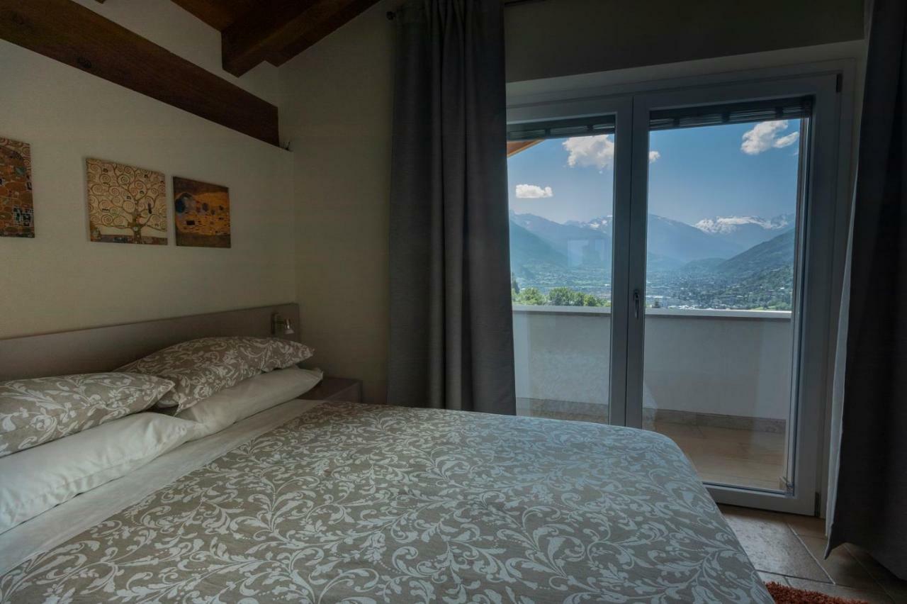 A&G Apartment Aosta - Elegante Casa 100 Mq Su Due Piani Con Wi-Fi-Giardino-Parcheggio 외부 사진